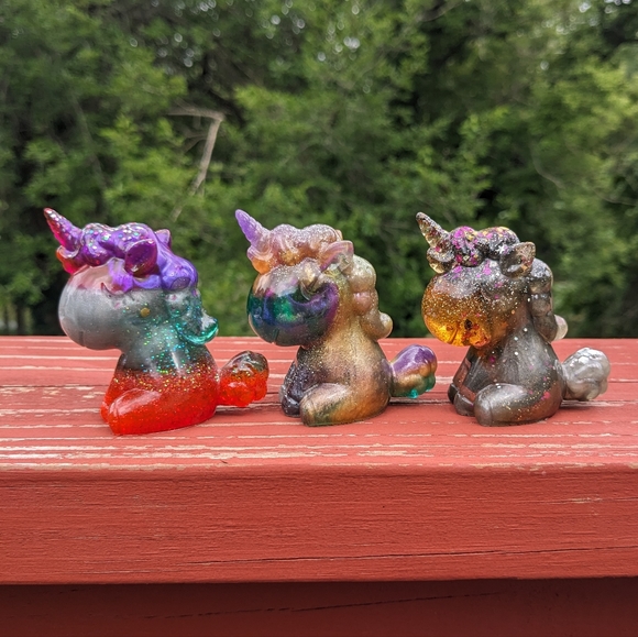 Unicorn Set Three Cute Kawaii Gift Handmade Epoxy Resin Glitter Colorful Rainbow - Picture 8 of 15